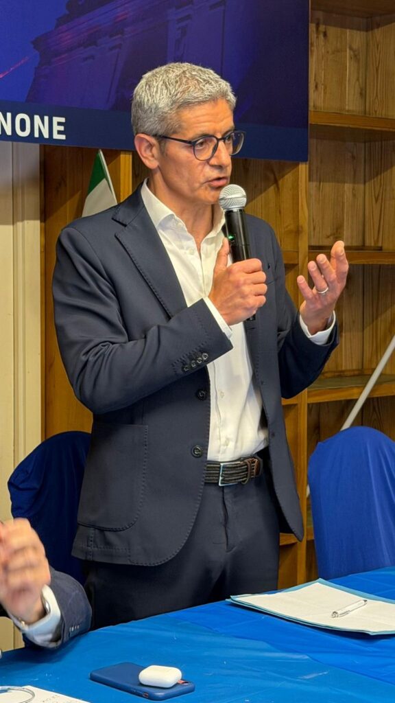 Frosinone - Il sindaco di Isola Liri Quadrini entra in FdI. E Trancassini lancia la sfida per Provincia e Comune 4 WhatsApp Image 2026 04 21 at 13.22.57 7