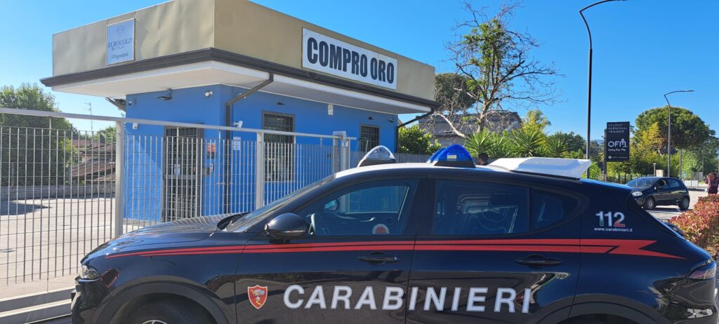 Frosinone - 'Compro Oro' svaligiato nella notte, in azione la 'banda del buco': la prima ricostruzione 1 WhatsApp Image 2026 04 25 at 11.43.24 1