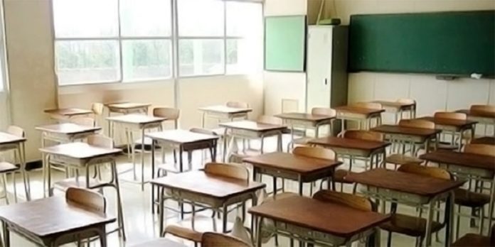 banchi scuola latina Gilda
