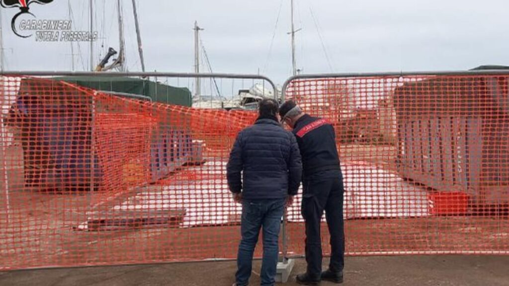 sequestro rifiuti Porto Terracina