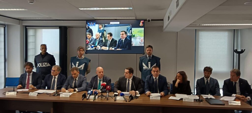 anagni mafia italia albania DDA
