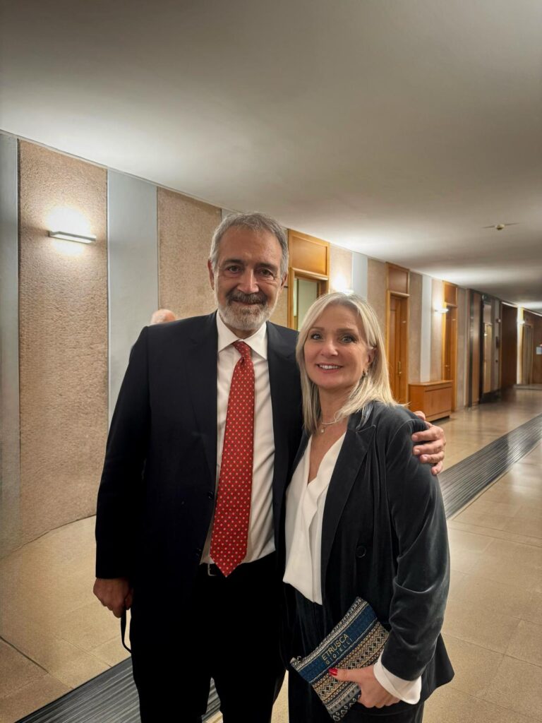 Latina, 'Goretti': fondi dalla Regione per l'adeguamento sismico'. Plauso della consigliera Zappone 1 Emanuela Zappone con il presidente Rocca