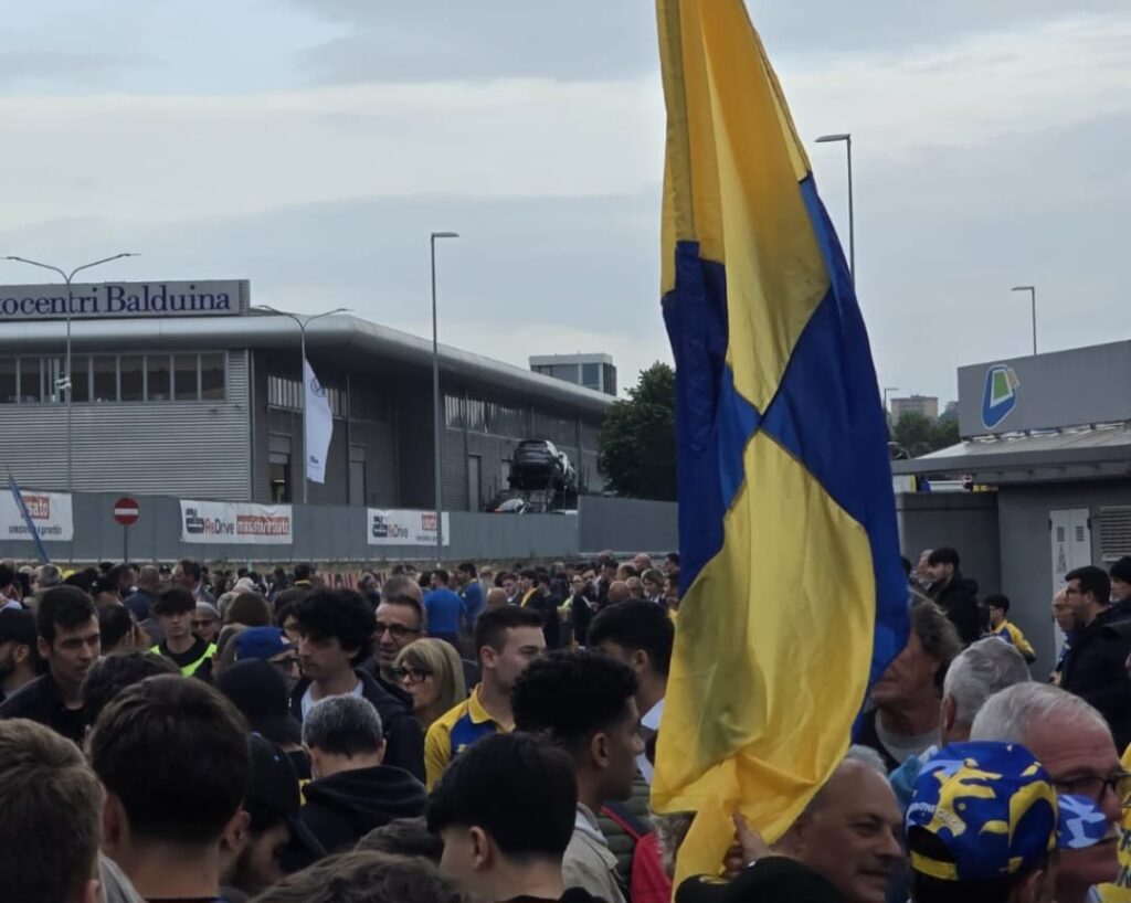 Frosinone-Mantova, conto alle rovescia finale: scaramanzia e fermento, ma già vento giallazzurro (FOTO) 2 WhatsApp Image 2026 05 08 at 19.01.08