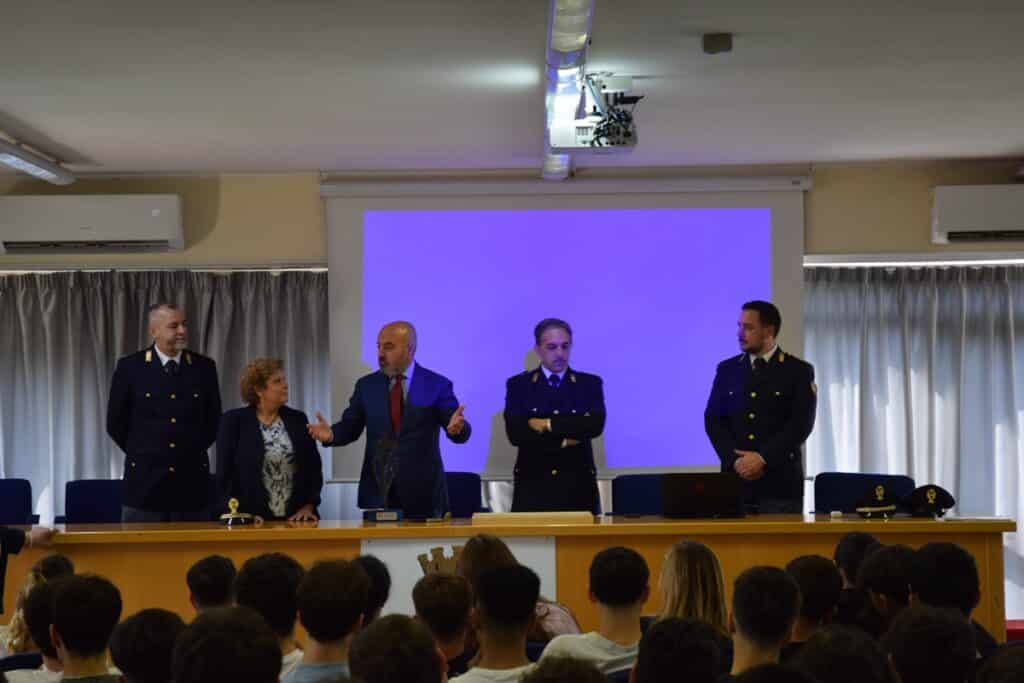 frosinone questore caruso