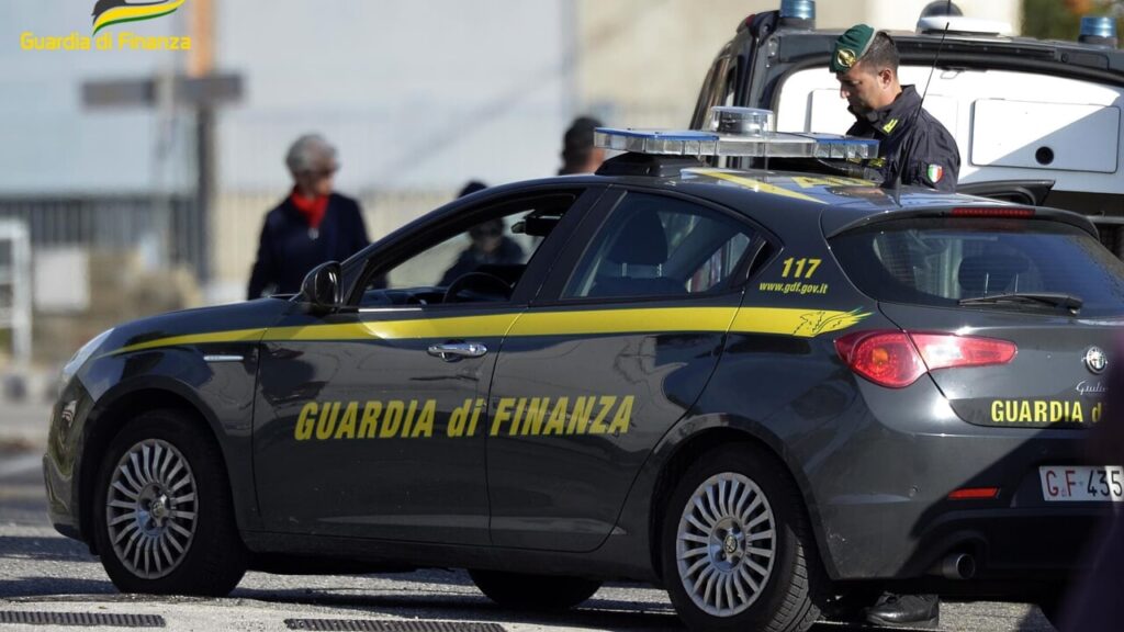 droga latina salerno guardia di finanza
