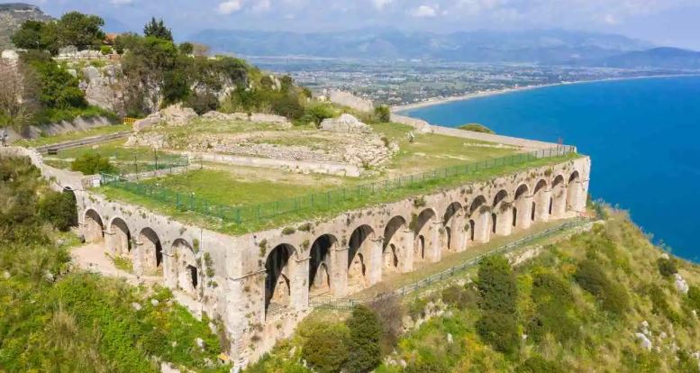 terracina tempio giove anxur