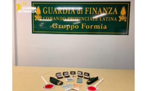 Formia - Nasconde un chilo di droga nel ruotino dell'auto, ma il cane Gingo lo smaschera: arrestato giovane pusher 2 08062026 122108 IMG 20260608 WA0011