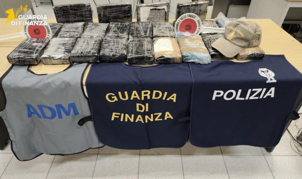 civitavecchia droga cocaina