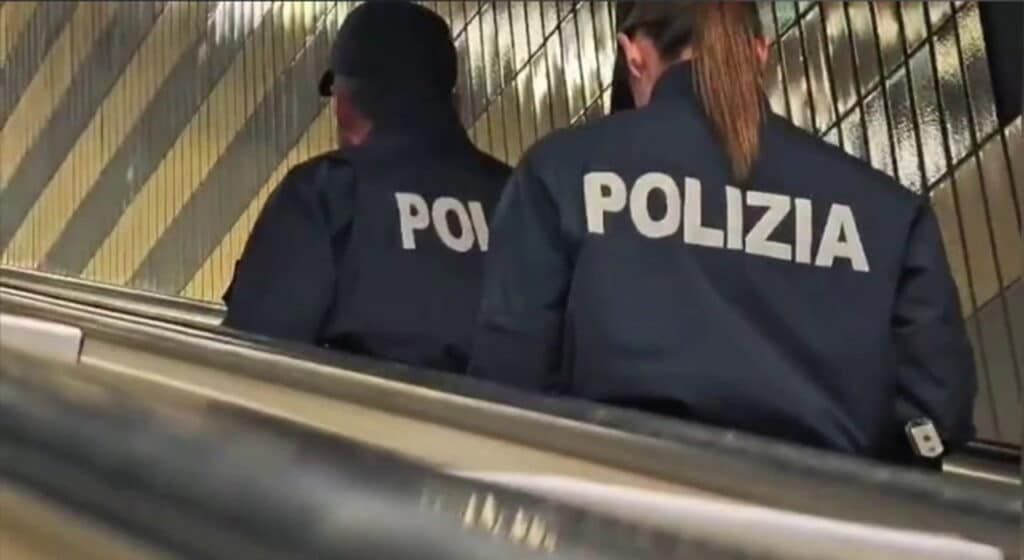 roma metro polizia borseggiatori