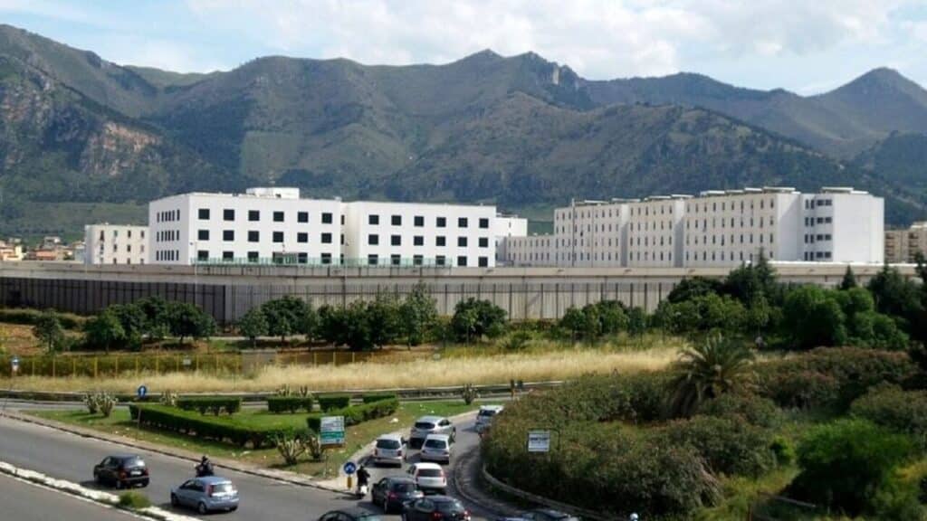 casamonica il carcere di palermo