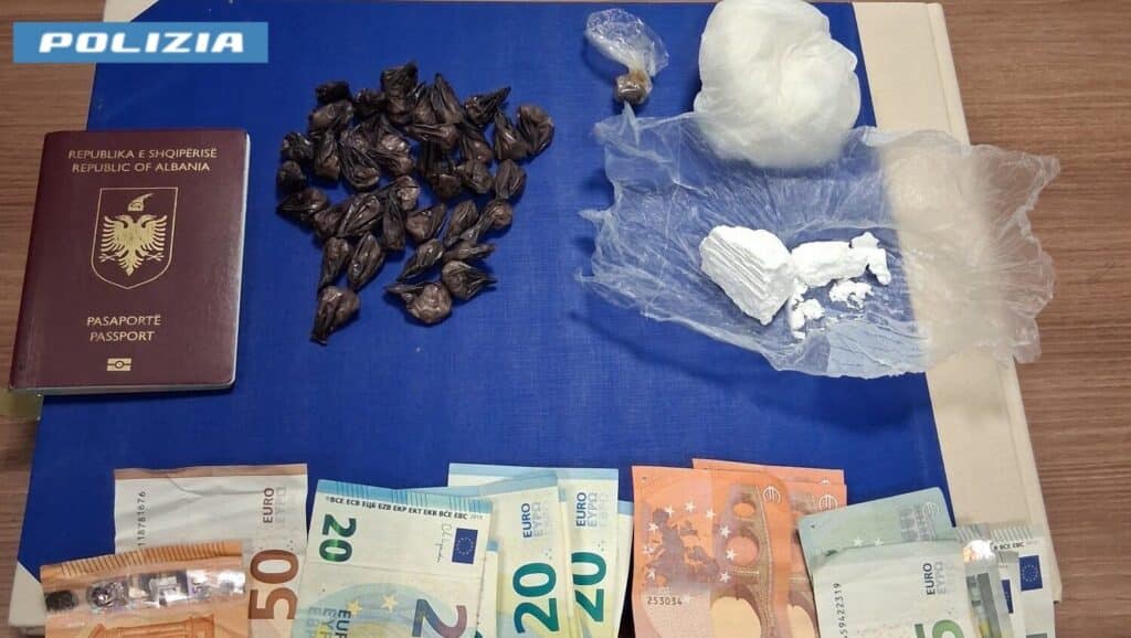 gaeta-droga-polizia.jpg