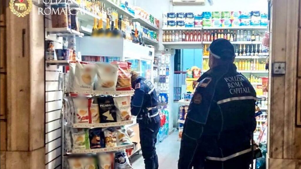 polizia-locale-minimarket.jpg